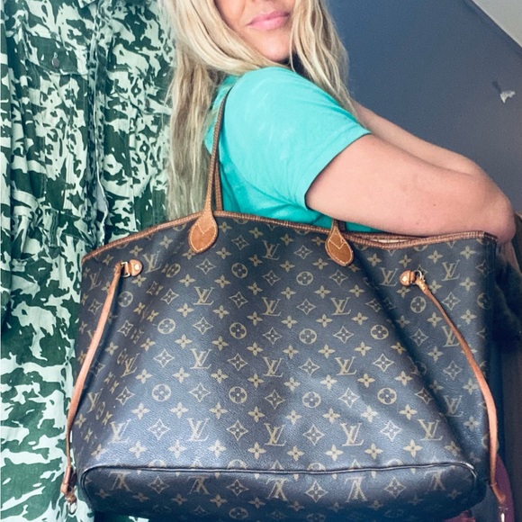 Louis Vuitton Classic Brown Monogram Tote - Picture 1 of 1